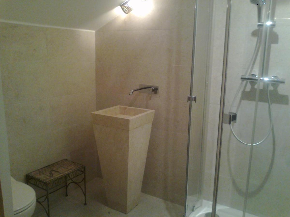 Chambres Des Eaux 29 "Mousseline" Sarcey Екстериор снимка